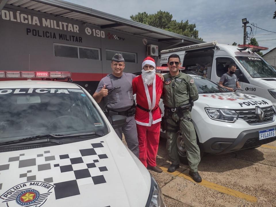 Foto 21 de 31 — Campanha Natal Solidário entrega 250 cestas básicas em Américo Brasiliense